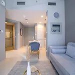 Spacious & Fully Furnished 1Br In Zada