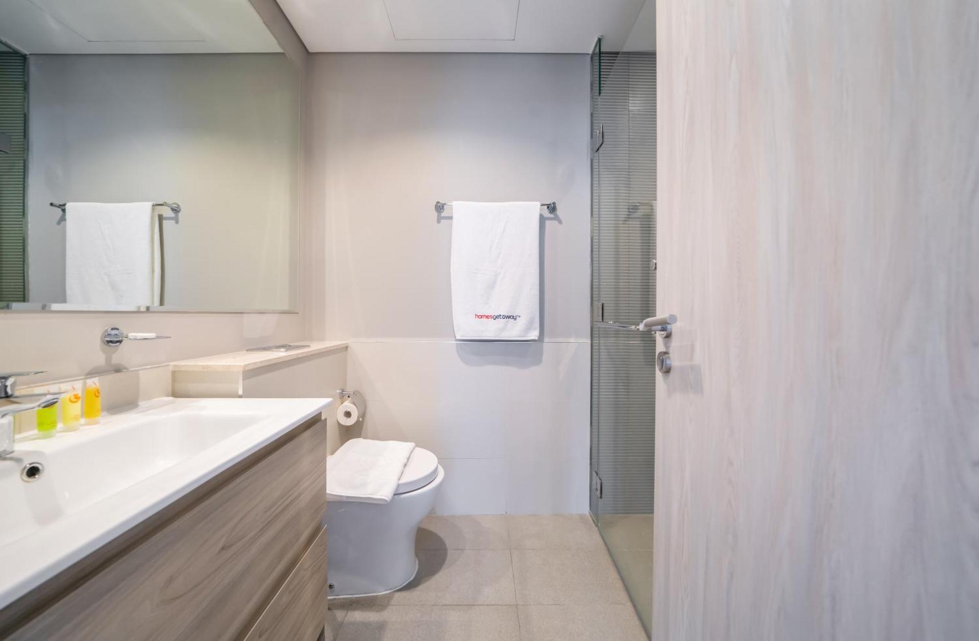 Spacious & Fully Furnished 1br In Zada * Dubai